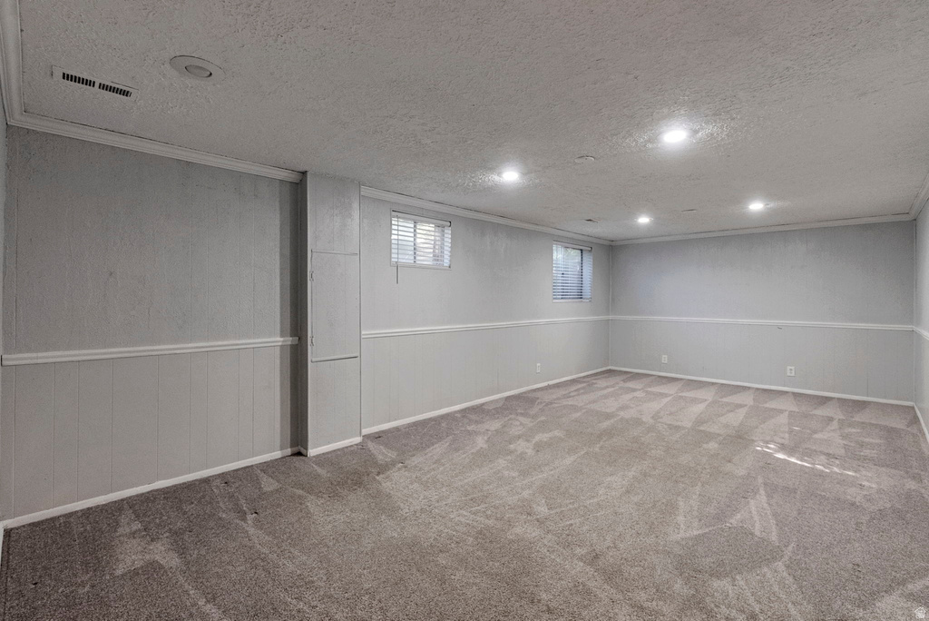 3246 W ROYALWOOD DR Taylorsville, UT 84129