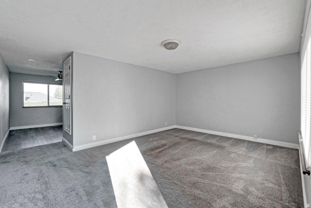 3246 W ROYALWOOD DR Taylorsville, UT 84129