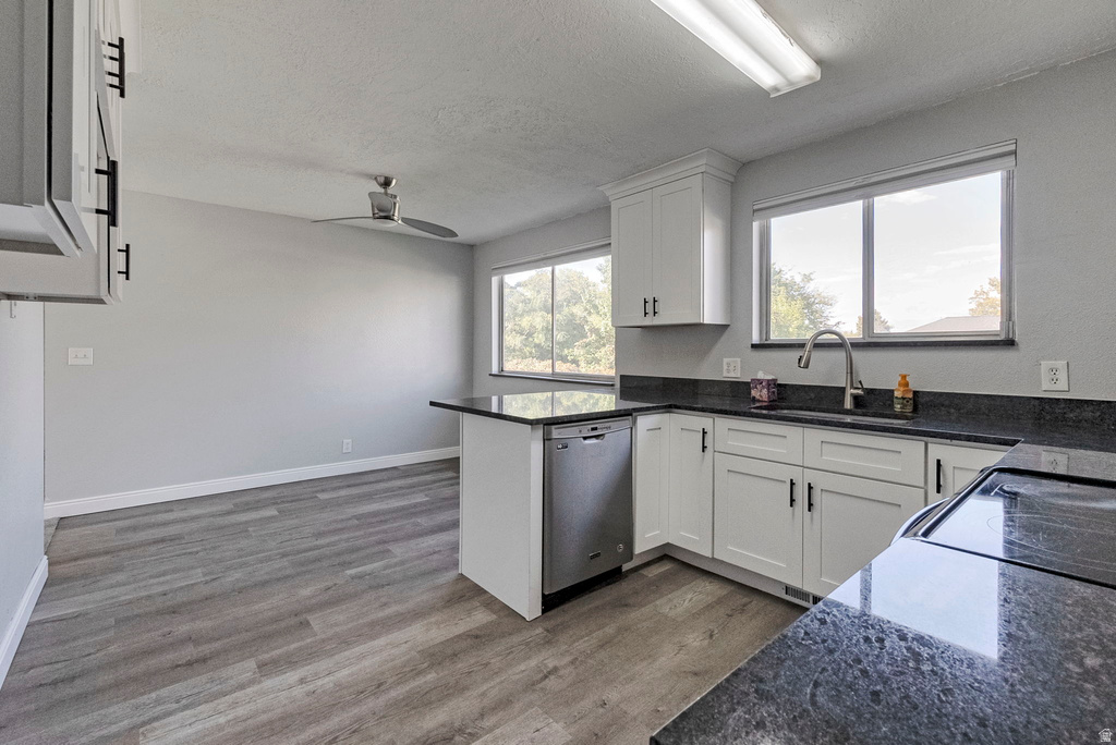 3246 W ROYALWOOD DR Taylorsville, UT 84129