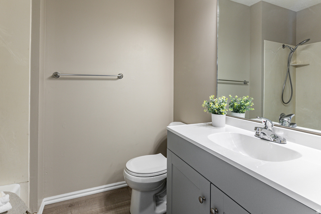 1241 E 3075 N Layton, UT 84040