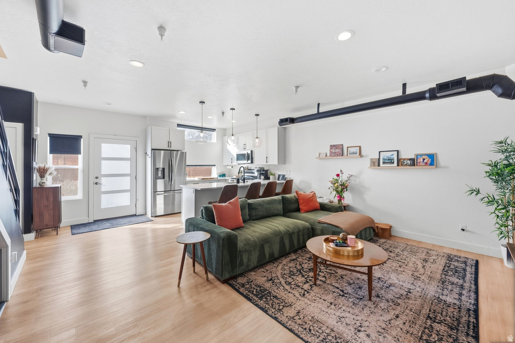 449 N BEAUMONT CT Salt Lake City, UT 84116