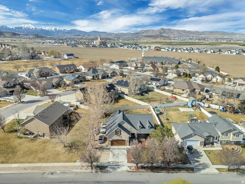 332 W HILLSIDE DR Saratoga Springs, UT 84045
