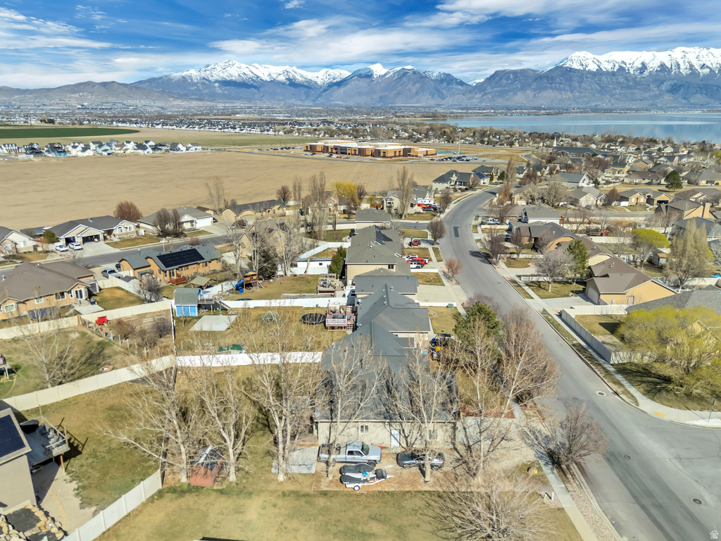 332 W HILLSIDE DR Saratoga Springs, UT 84045