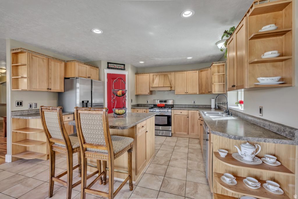 332 W HILLSIDE DR Saratoga Springs, UT 84045