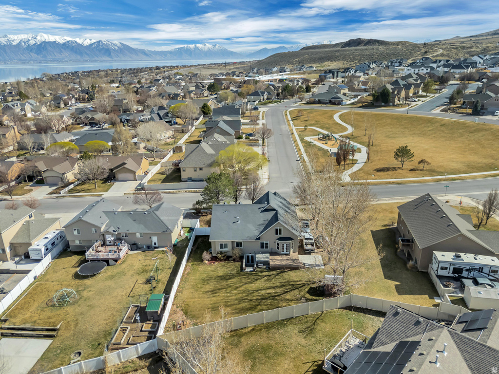 332 W HILLSIDE DR Saratoga Springs, UT 84045