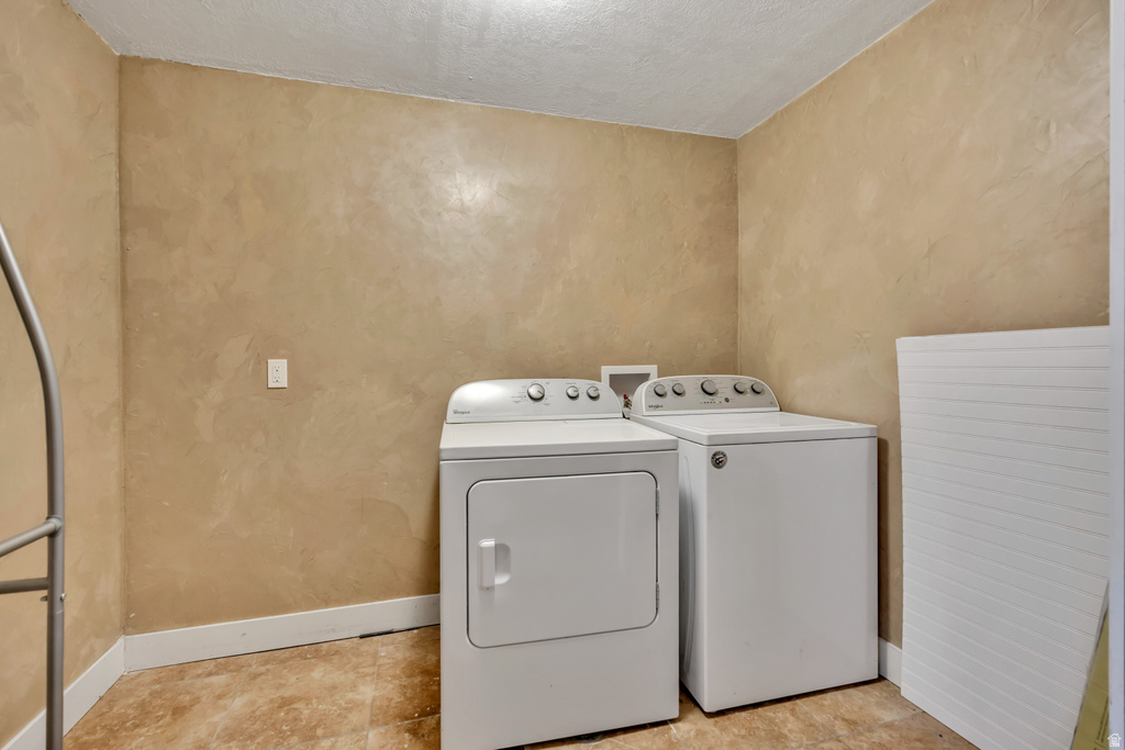 332 W HILLSIDE DR Saratoga Springs, UT 84045