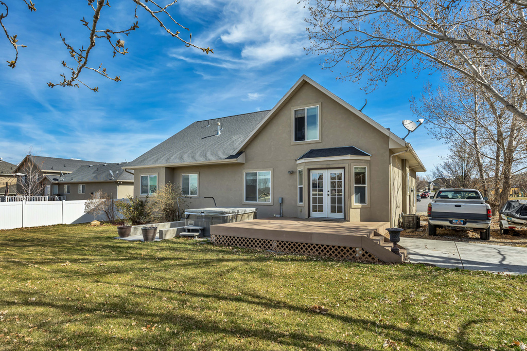 332 W HILLSIDE DR Saratoga Springs, UT 84045