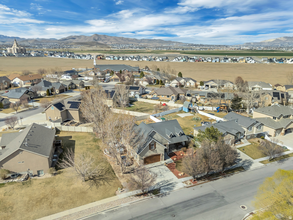 332 W HILLSIDE DR Saratoga Springs, UT 84045