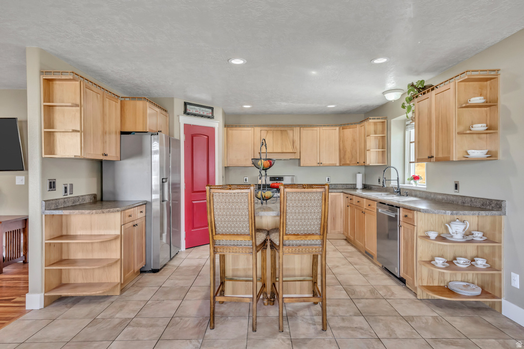 332 W HILLSIDE DR Saratoga Springs, UT 84045