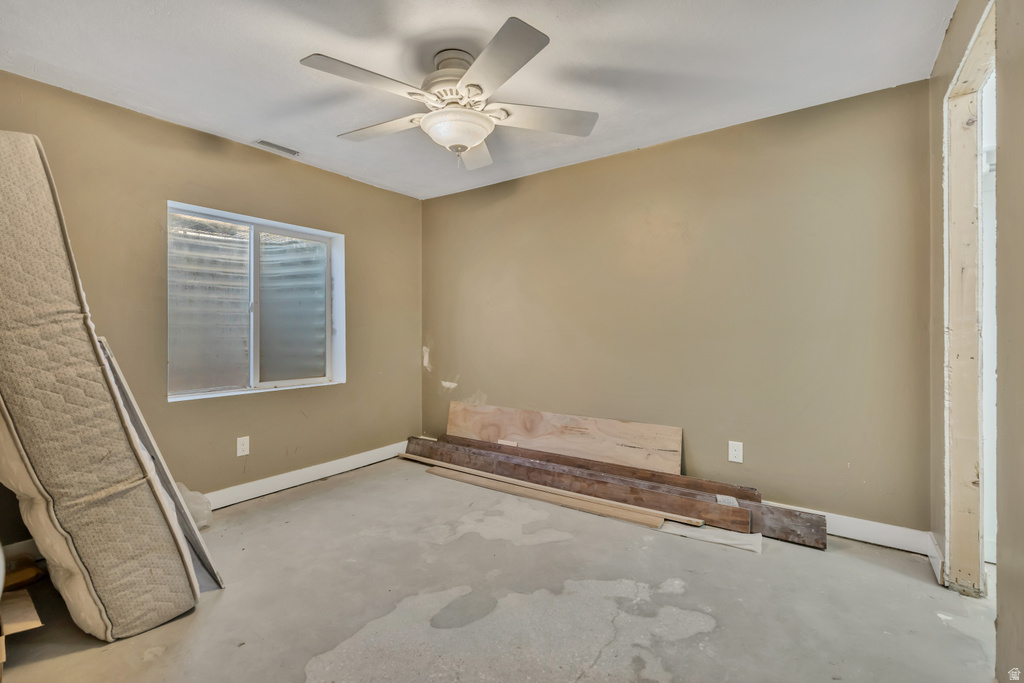 332 W HILLSIDE DR Saratoga Springs, UT 84045