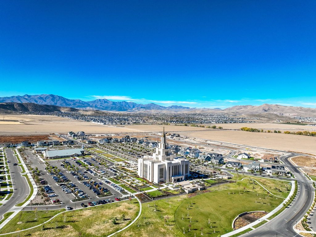 943 S CANDLELIGHT DR Saratoga Springs, UT 84045