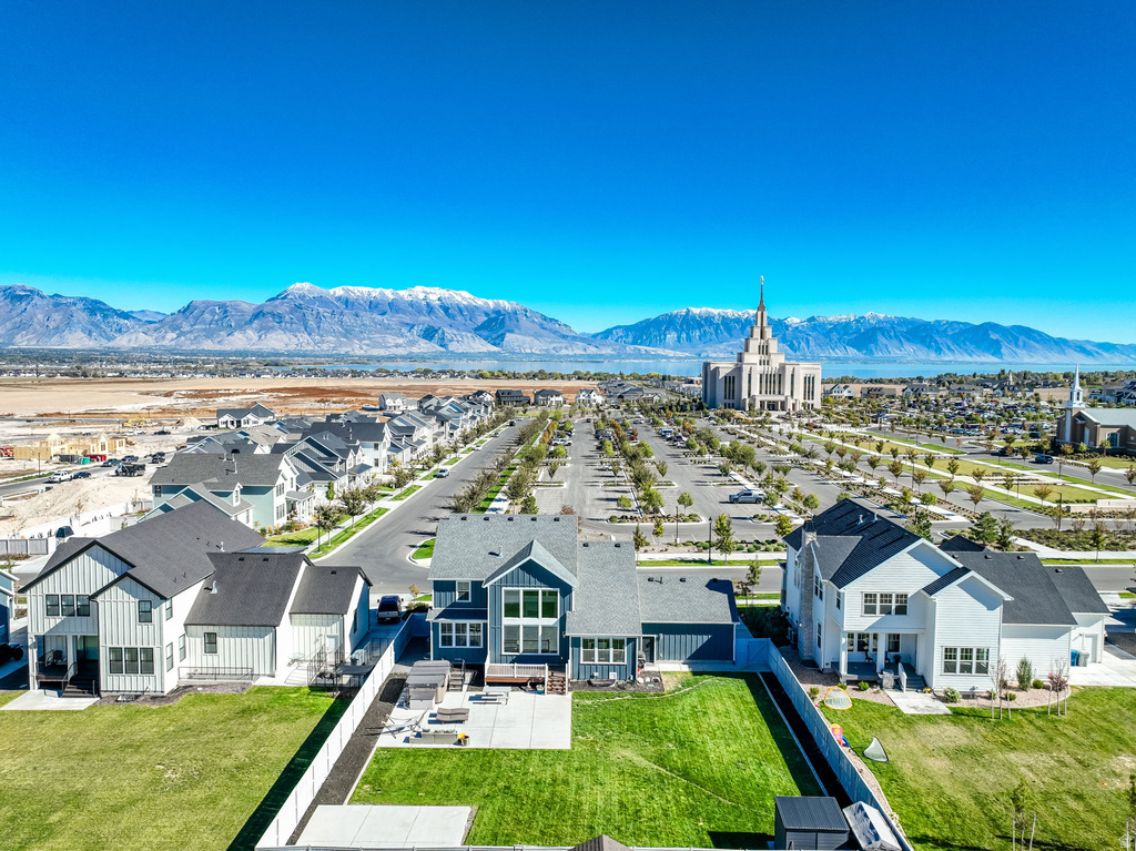 943 S CANDLELIGHT DR Saratoga Springs, UT 84045