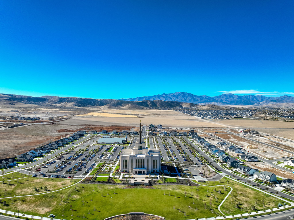 943 S CANDLELIGHT DR Saratoga Springs, UT 84045