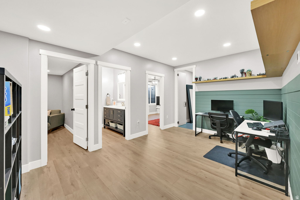 943 S CANDLELIGHT DR Saratoga Springs, UT 84045