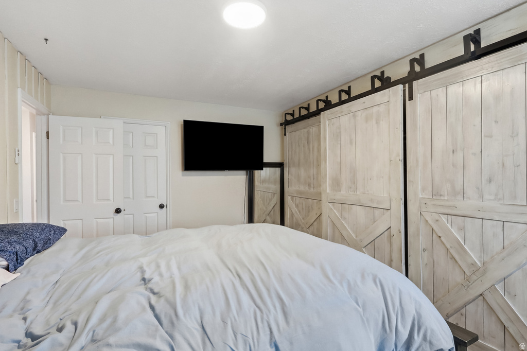 5890 W SWANBRIDGE DR Kearns, UT 84118