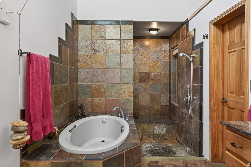 111 W ABBY RD Bluff, UT 84512