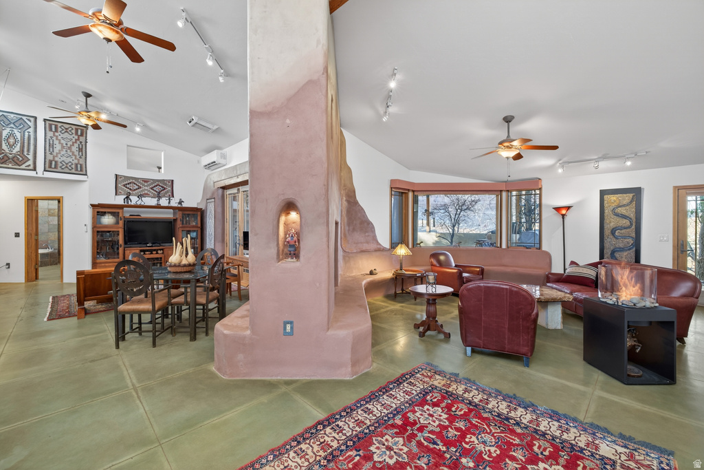 111 W ABBY RD Bluff, UT 84512