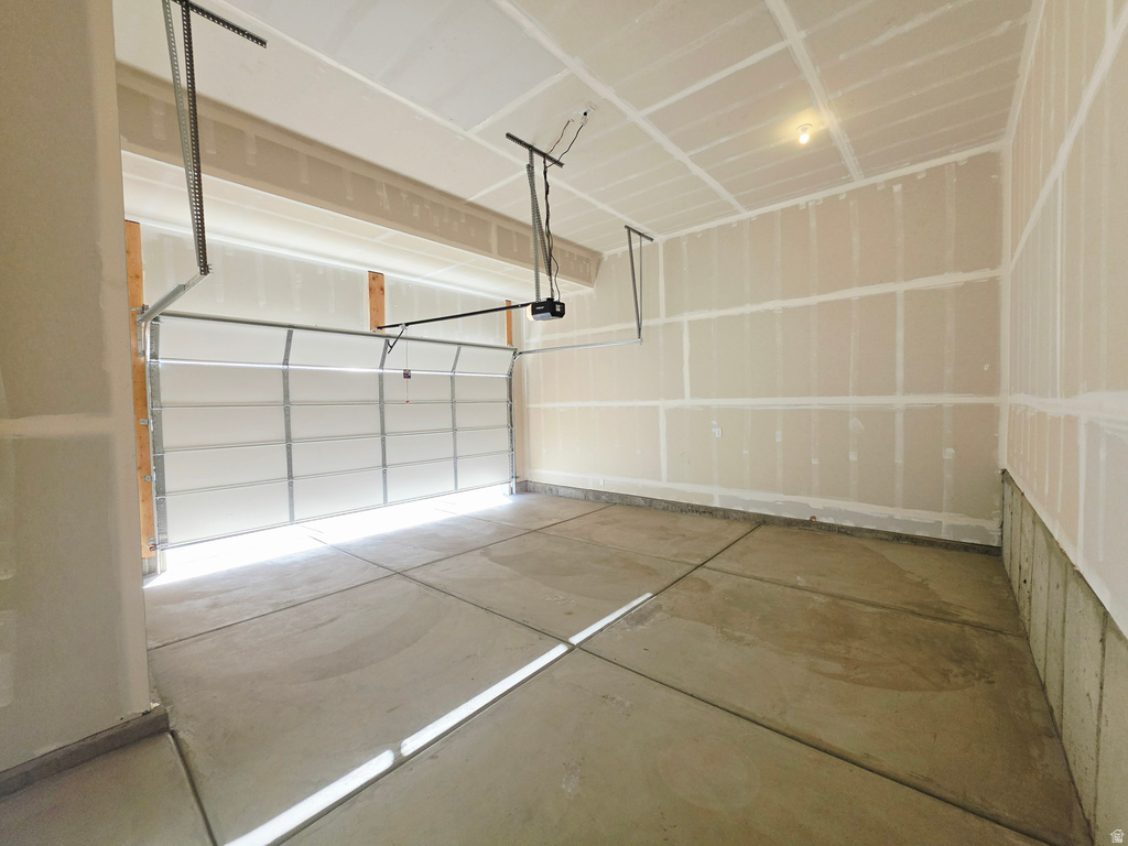 2711 N 2740 W #169 Plain City, UT 84404