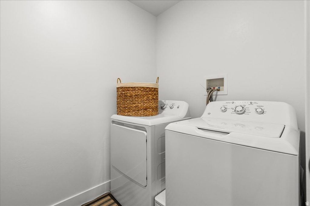 826 N GLENEAGLES CT Tooele, UT 84074