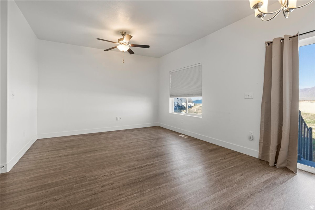 826 N GLENEAGLES CT Tooele, UT 84074