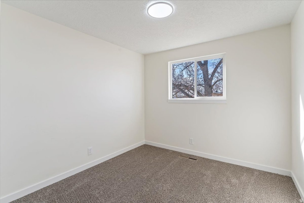 2338 W 4250 S Roy, UT 84067