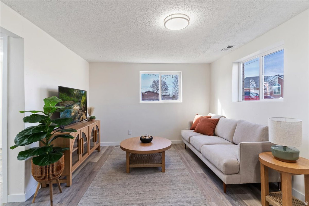 2338 W 4250 S Roy, UT 84067