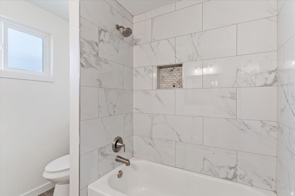 2338 W 4250 S Roy, UT 84067