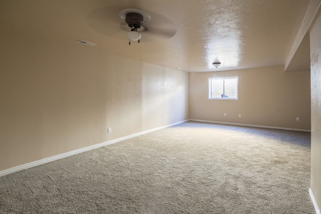 4558 W VALLEY DR Maeser, UT 84078