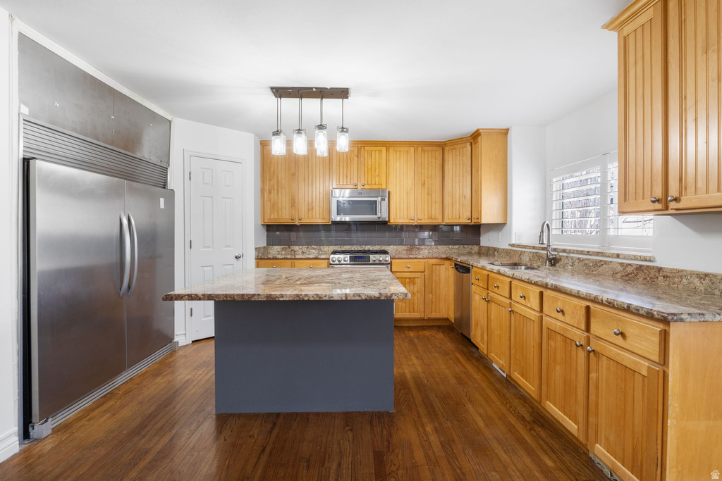 6403 TIMPANOGOS WAY Taylorsville, UT 84129