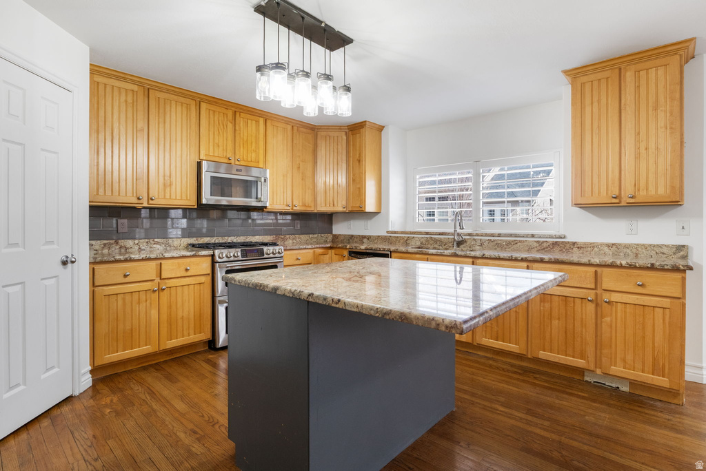 6403 TIMPANOGOS WAY Taylorsville, UT 84129