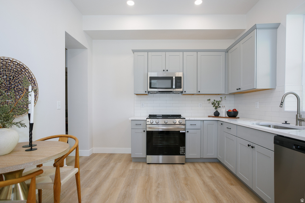 2098 W 700 S Syracuse, UT 84075