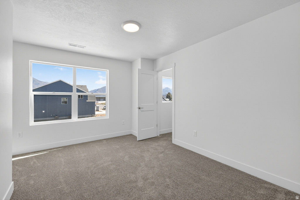 6399 S RAY DR #102 South Weber, UT 84405
