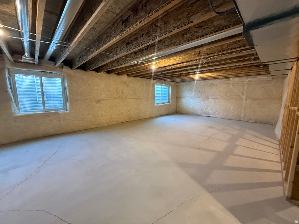 6399 S RAY DR #102 South Weber, UT 84405