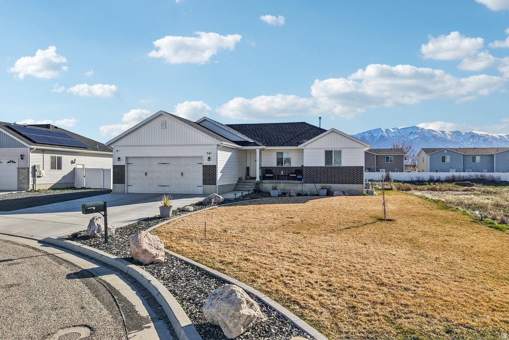541 S 400 W Tremonton, UT 84337