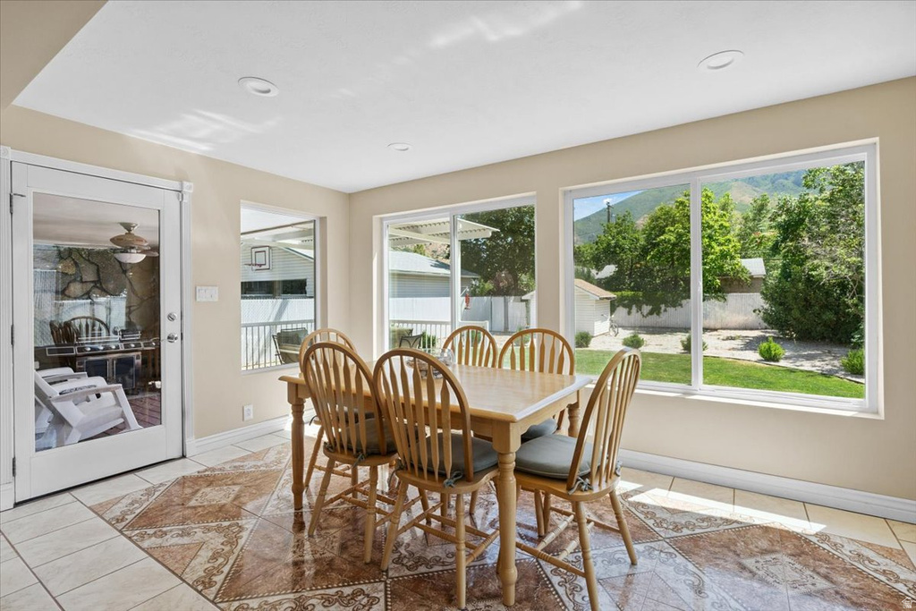 2963 S GRACE ST Salt Lake City, UT 84109