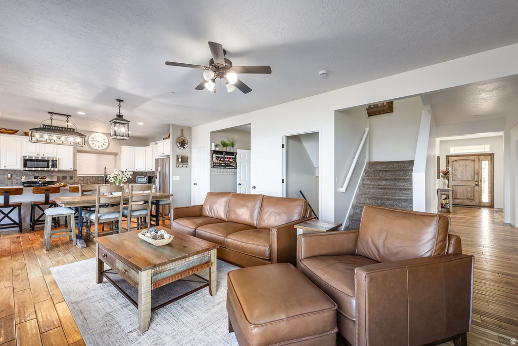 1907 E ASPEN LEAF PL Draper, UT 84020