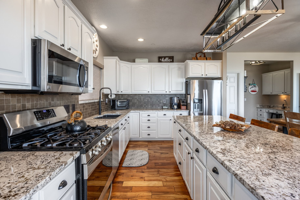 1907 E ASPEN LEAF PL Draper, UT 84020