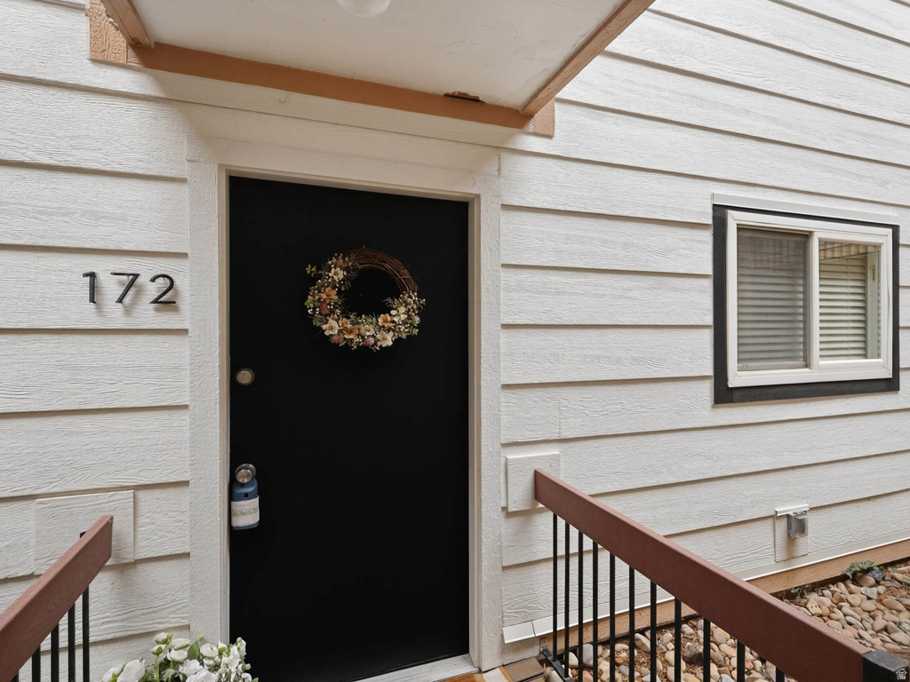 5630 MEADOW LN #172 Ogden, UT 84403