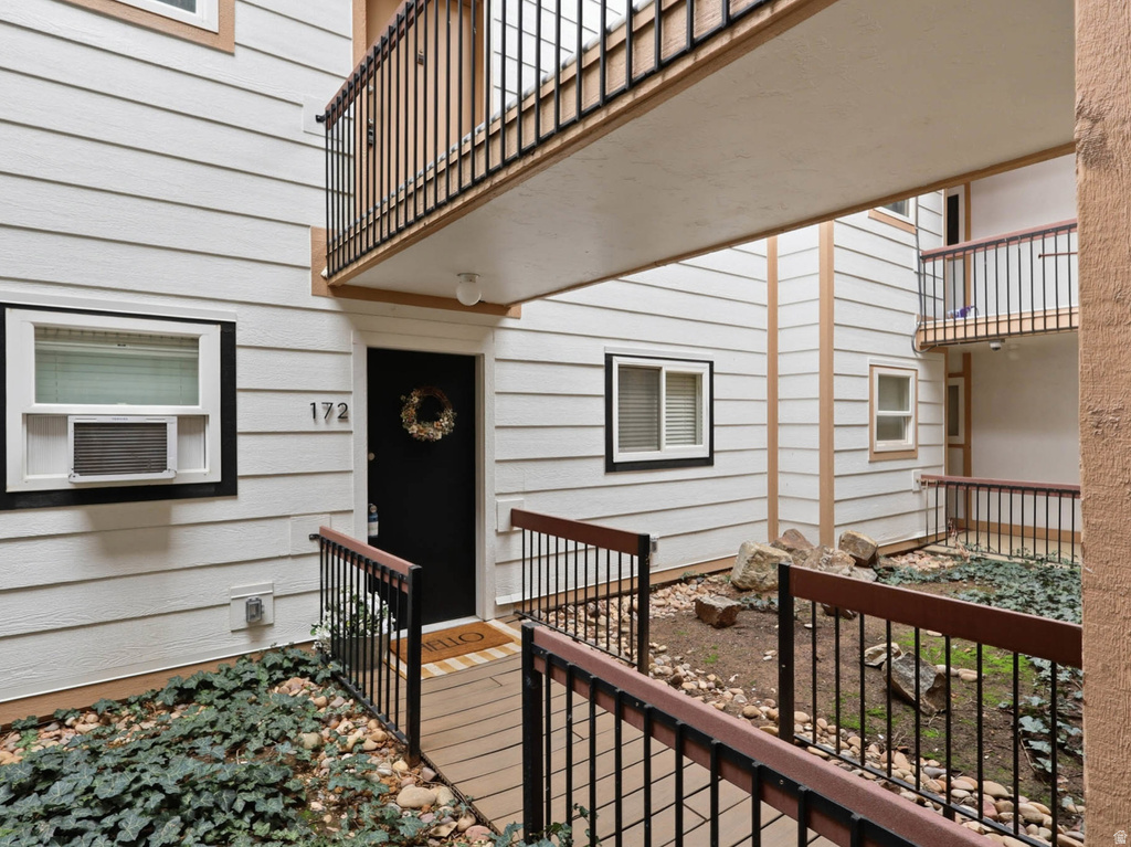 5630 MEADOW LN #172 Ogden, UT 84403