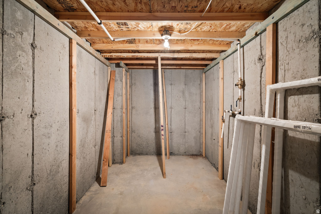 1622 W BECKS BEND LN South Jordan, UT 84095