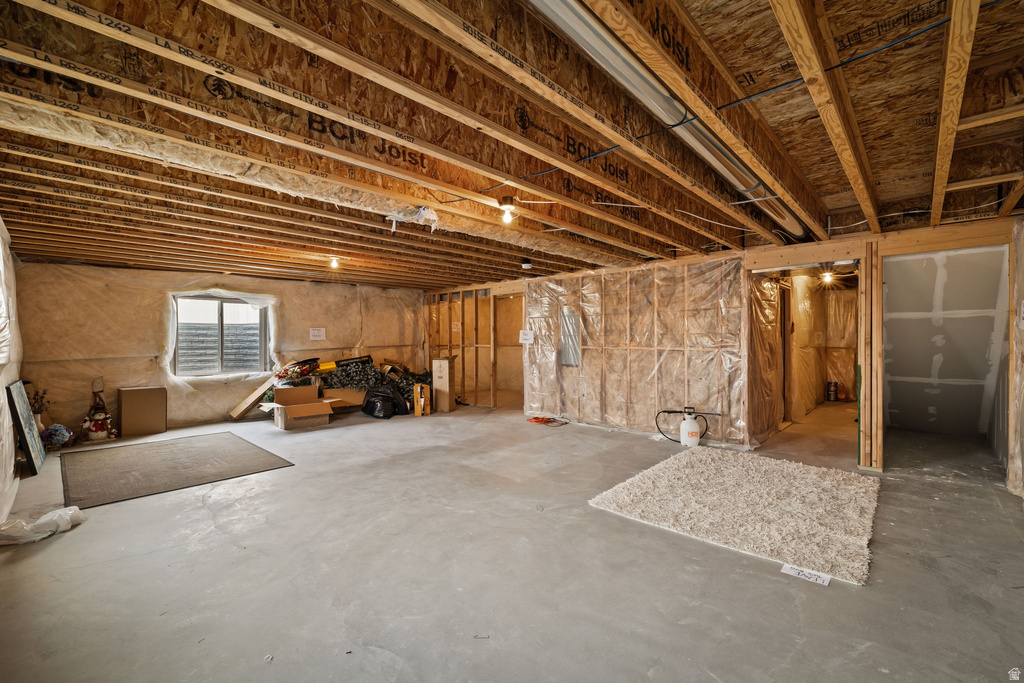 1622 W BECKS BEND LN South Jordan, UT 84095