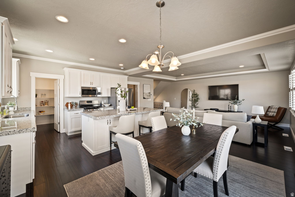 1622 W BECKS BEND LN South Jordan, UT 84095