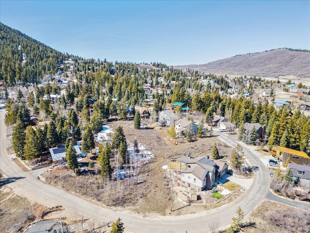 390  WOODLAND DR Summit Park, UT 84098