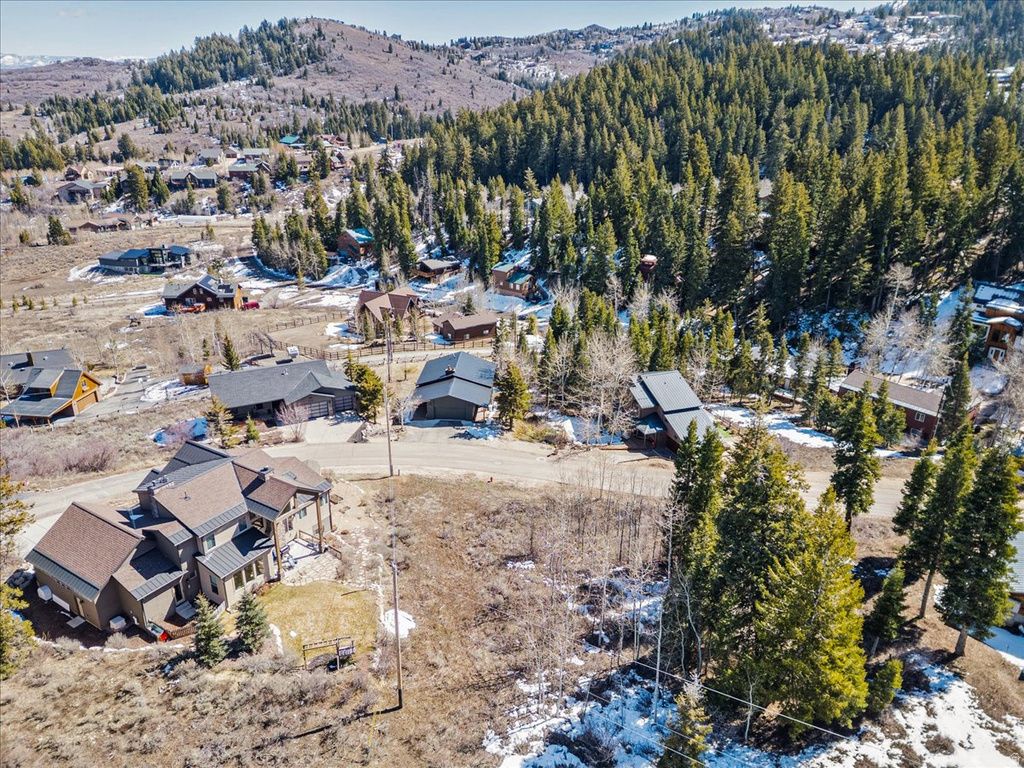 390  WOODLAND DR Summit Park, UT 84098