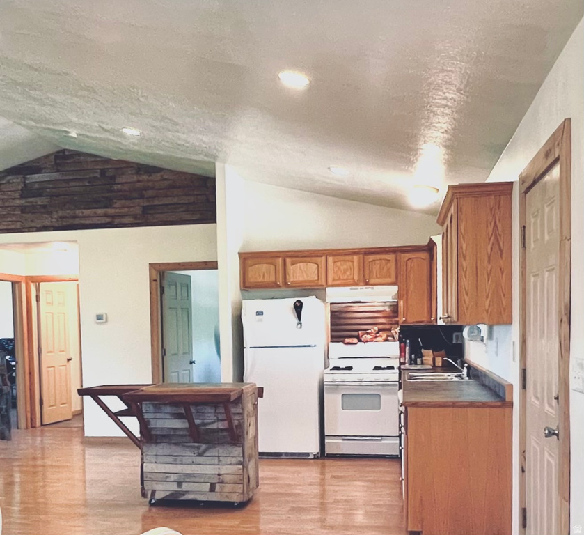 19600 N 8250 E Mt Pleasant, UT 84647