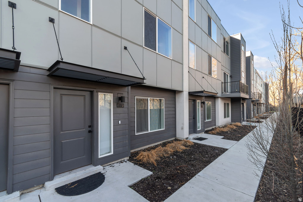 359 N 700 W #21 Salt Lake City, UT 84116