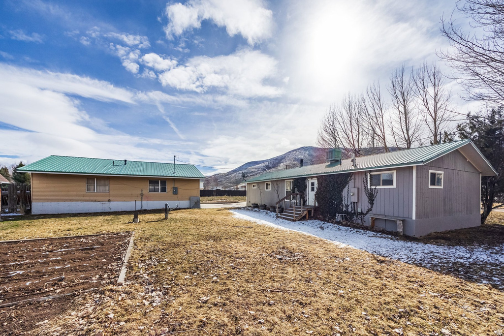 2898 W 3471 S Charleston, UT 84032