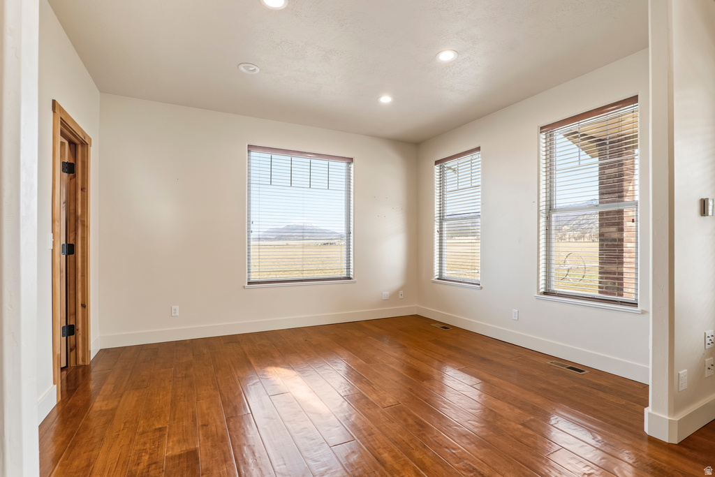 350 N 500 E Levan, UT 84639