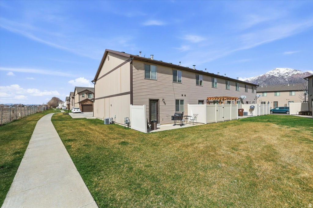 1912 N 300 W Harrisville, UT 84414