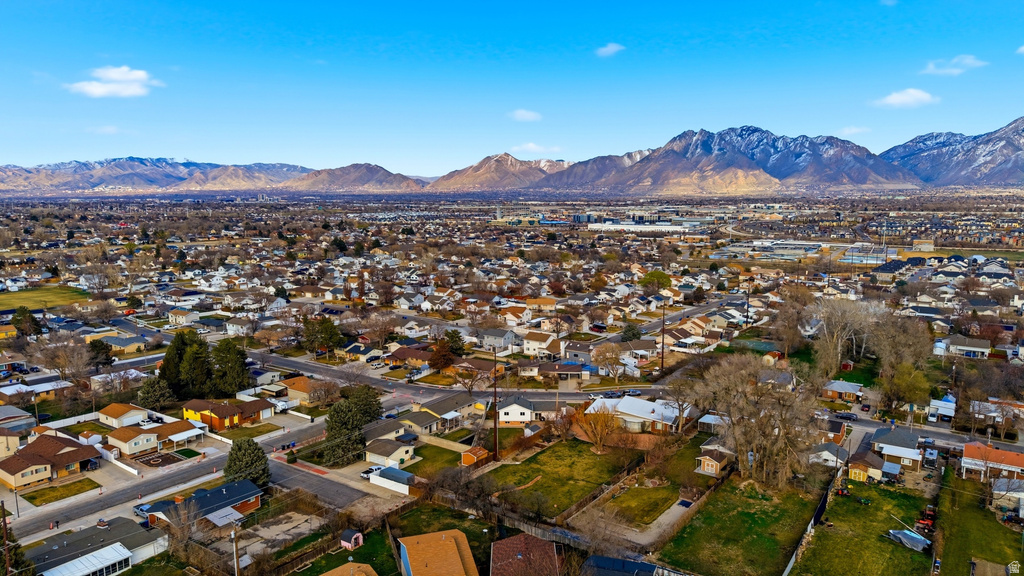 7588 S JORDAN DL West Jordan, UT 84084